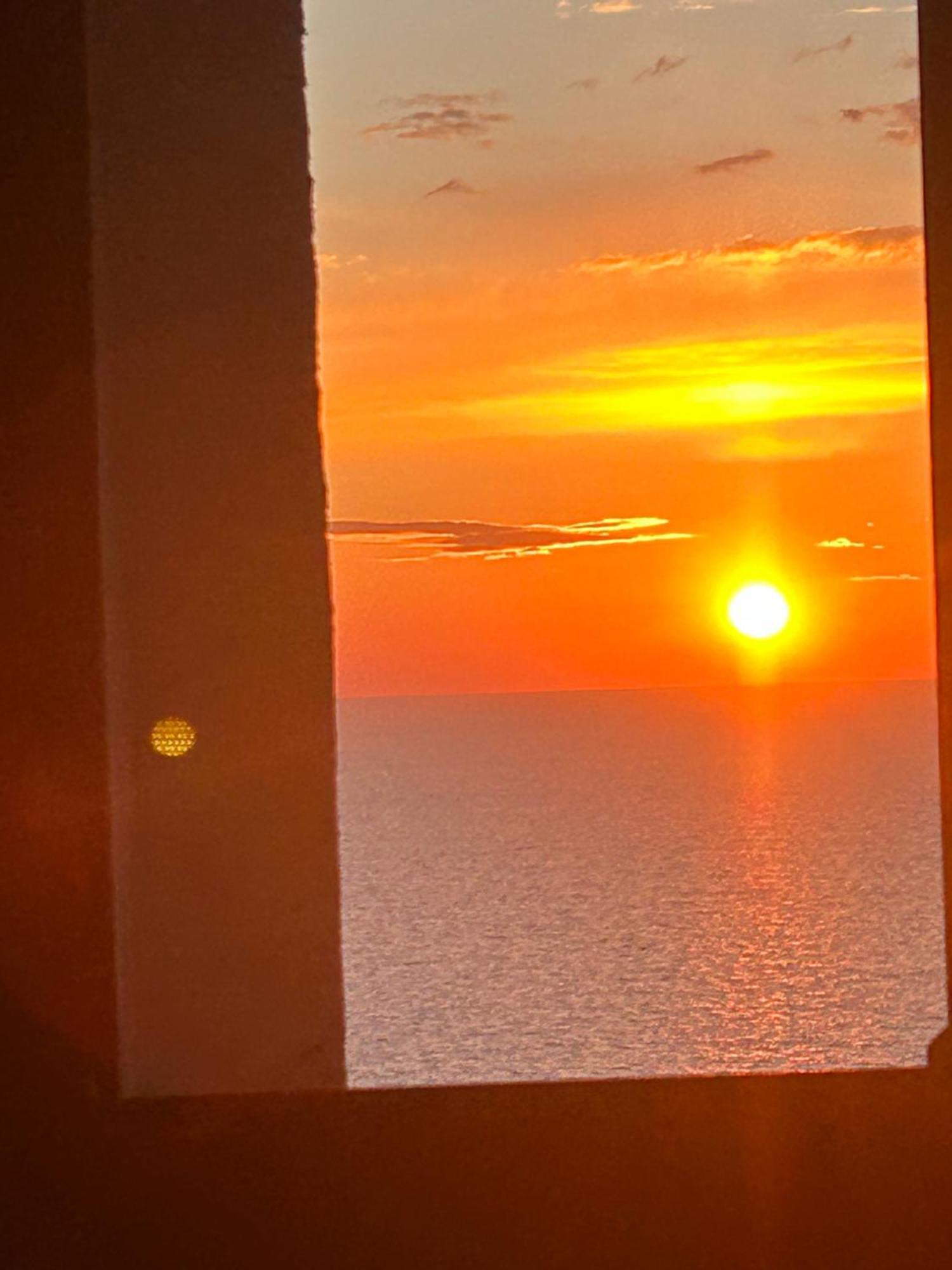 Sea-Front Apartment Netanya Bagian luar foto